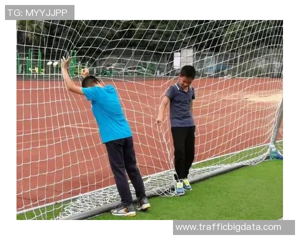 足球电影比利：追梦少年在绿茵场上的成长与奋斗故事